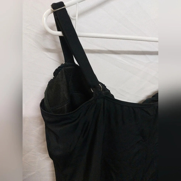 Catherine's black one piece swimsuit ruched padded bust support adjustable 26W - Picture 9 of 15